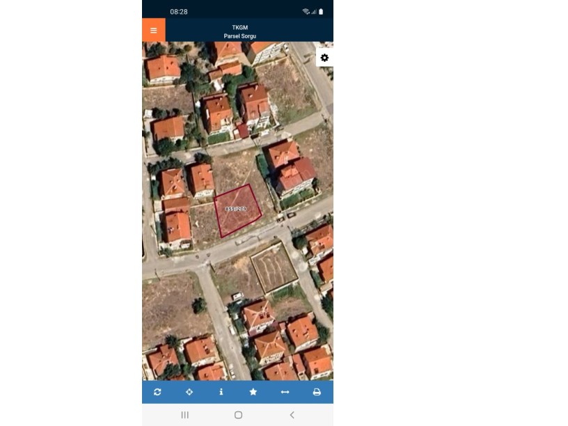 KONAK MAHALLESİ PAPATYA1 CADDESİNDE GÜNEY CEPHELİ ARSA