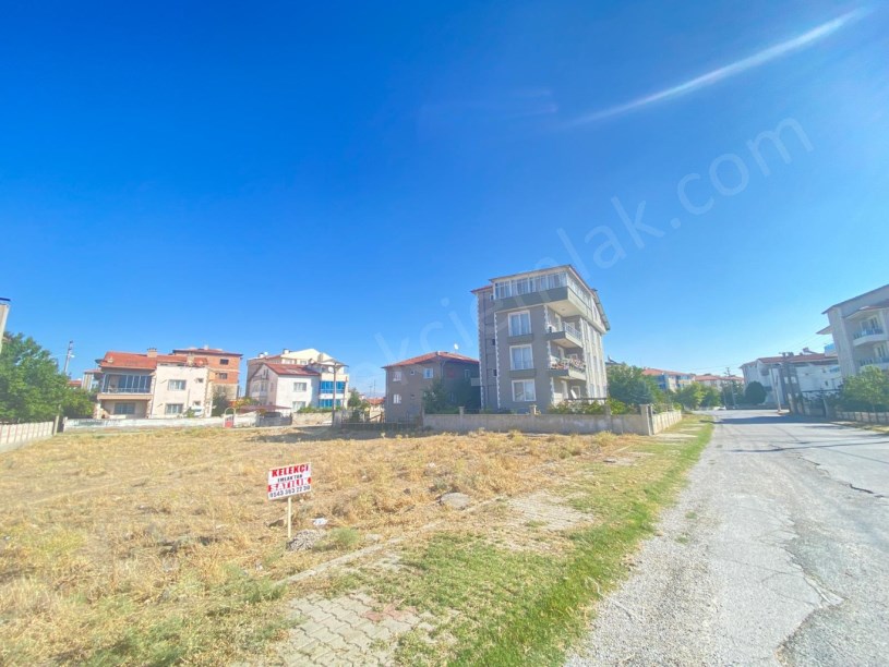 KONAK MAHALLESİ PAPATYA1 CADDESİNDE GÜNEY CEPHELİ ARSA