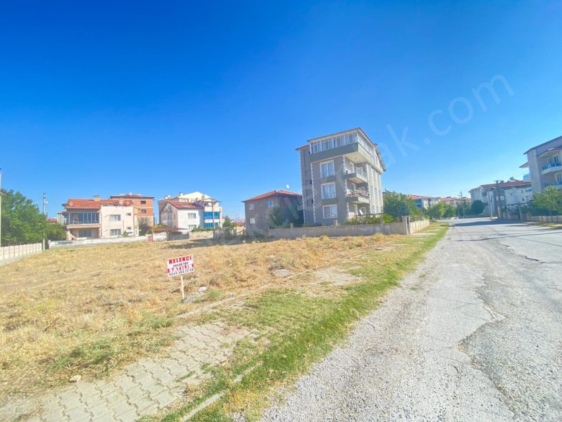 KONAK MAHALLESİ PAPATYA1 CADDESİNDE GÜNEY CEPHELİ ARSA