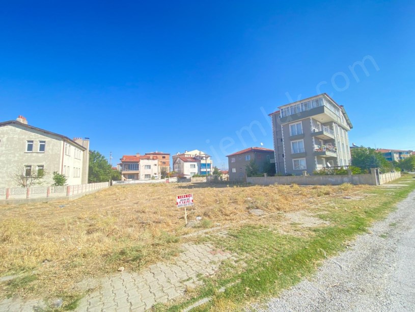 KONAK MAHALLESİ PAPATYA1 CADDESİNDE GÜNEY CEPHELİ ARSA