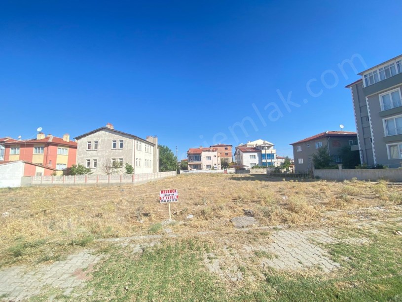 KONAK MAHALLESİ PAPATYA1 CADDESİNDE GÜNEY CEPHELİ ARSA
