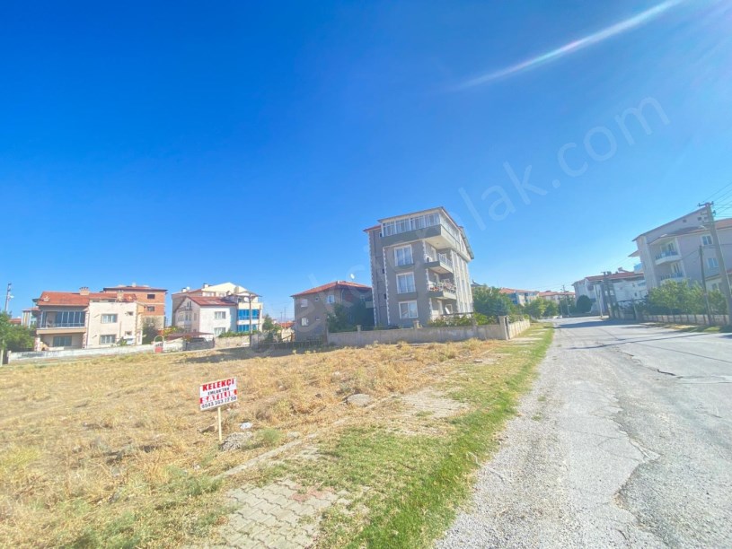 KONAK MAHALLESİ PAPATYA1 CADDESİNDE GÜNEY CEPHELİ ARSA