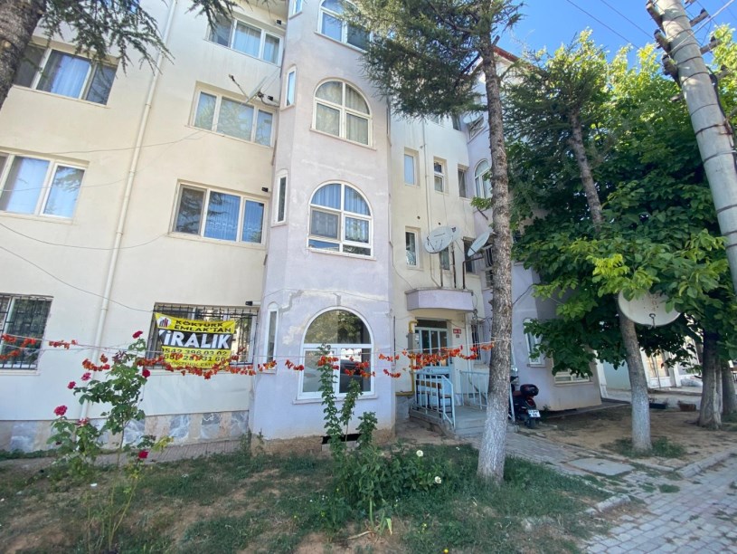 1. BOLOVADA 1. KATTA  BAKIMLI 2+1 DAİRE