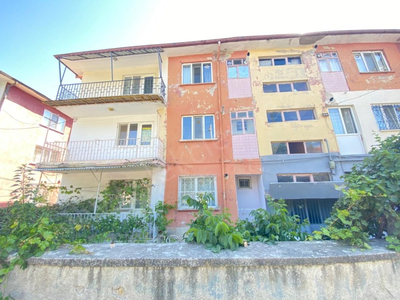 KIRKGÖZ MAHALLESİ İSTASYON CADDESİNDE KİRALIK 2+1