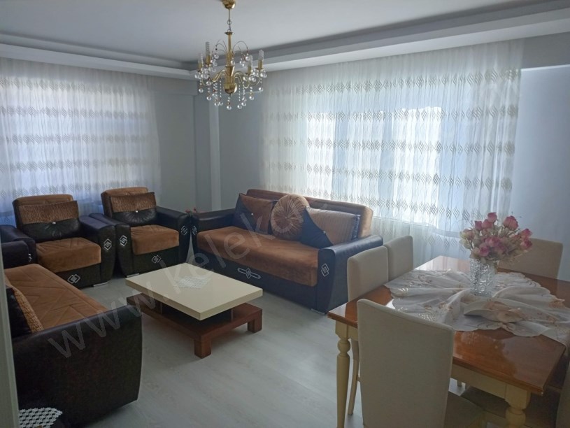 KONAK MAHALLESİNDE EŞYALI 3+1