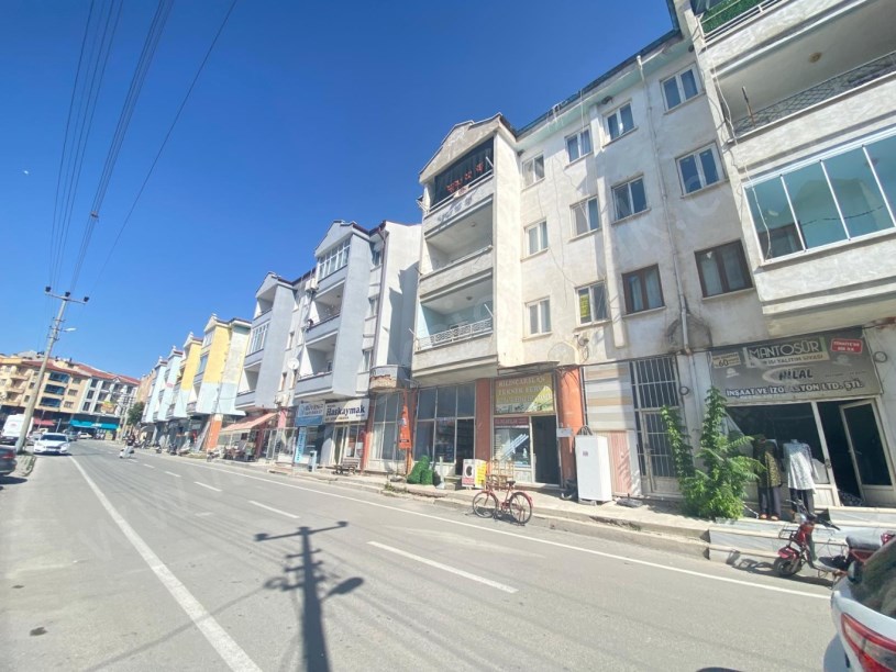 İMARET EVLERİNDE SATILIK   3+1