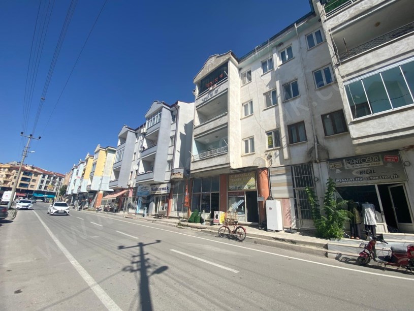 İMARET EVLERİNDE SATILIK   3+1