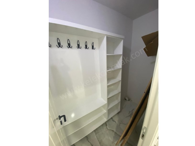 ŞEHİTLER CADDESİNDE  KİRALIK LÜKS 4+1