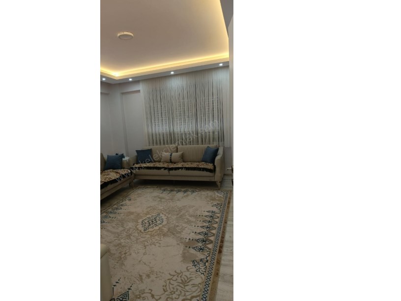 BAĞLARBAŞI MAHALLESİNDE LÜKS VİLLA