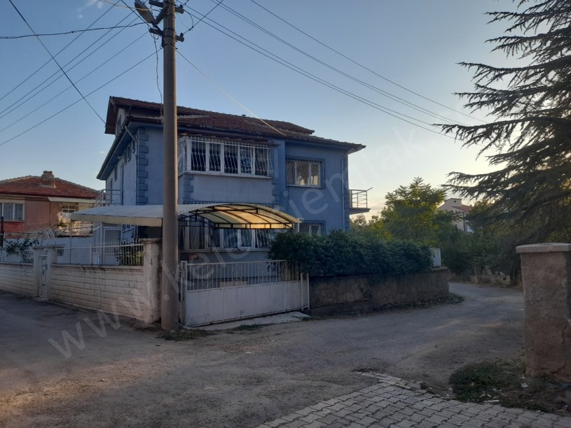 ESKİ SANAYİ CAMİİ YANINDA 2 KATLI MÜSTAKİL