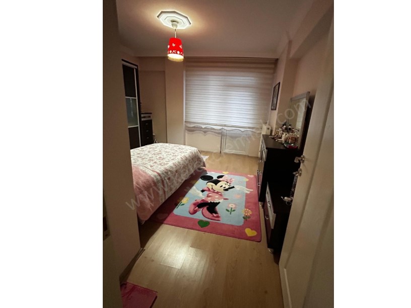 KONAK MAHALLESİ SARAY CADDESİNDE EŞYALI KİRALIK 2+1