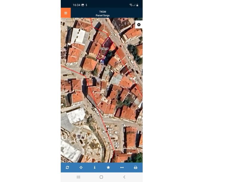 EMİRDAĞ CADDESİNDE ARSA