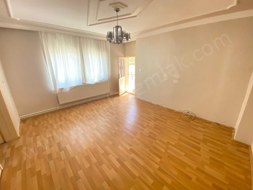 BAĞLARÜSTÜ MAHALESİNDE KİRALIK DAİRE
