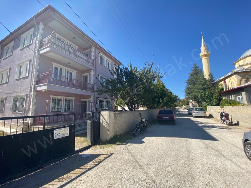 BAĞLARÜSTÜ MAHALESİNDE KİRALIK DAİRE