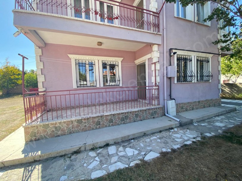 BAĞLARÜSTÜ MAHALESİNDE KİRALIK DAİRE