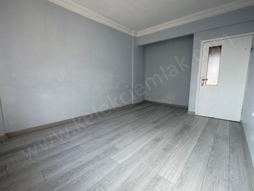 KOCAELİGÖLCÜKTE ARA KATTA 3+1 DAİRE