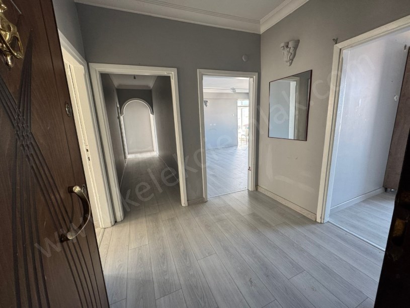 KOCAELİGÖLCÜKTE ARA KATTA 3+1 DAİRE