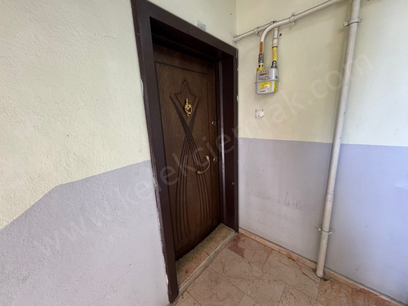 KOCAELİGÖLCÜKTE ARA KATTA 3+1 DAİRE