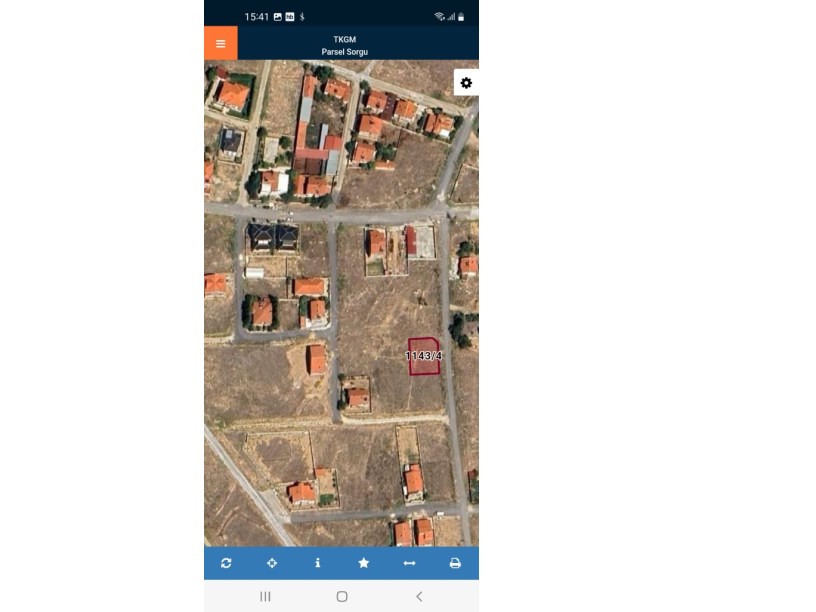 SELÇUKLUDA KÖŞE BAŞINDA ARSA