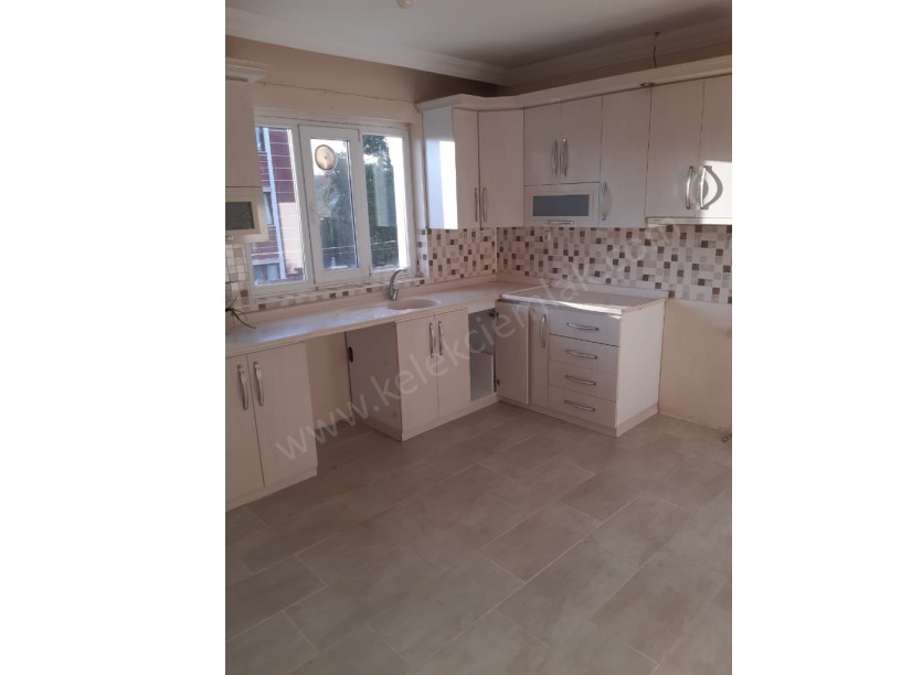 SELÇUKLU MAHALLESİ İSTASYON CADDESİNDE KİRALIK 3+1