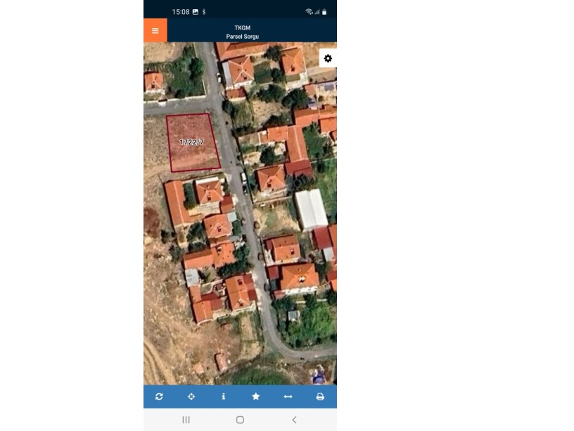 GÖLBAŞI MAHALESİNDE KÖŞE BAŞINDA ARSA