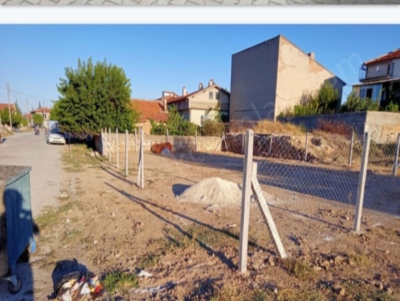 MESCİT MAHALLESİ HACILAR SOKAKTA ARSA