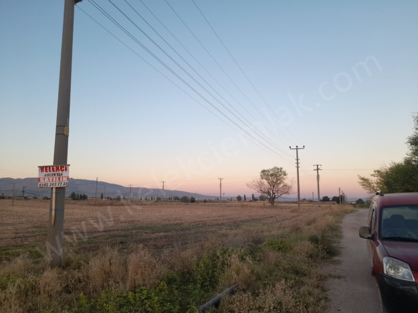 ÇOBANLAR YOLUNA CEPHELİ TARLA