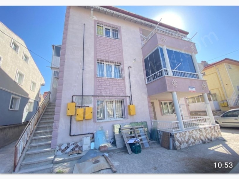 YENİCE MAHALLESİ EVCİN SOKAKTA KİRALIK 3+1