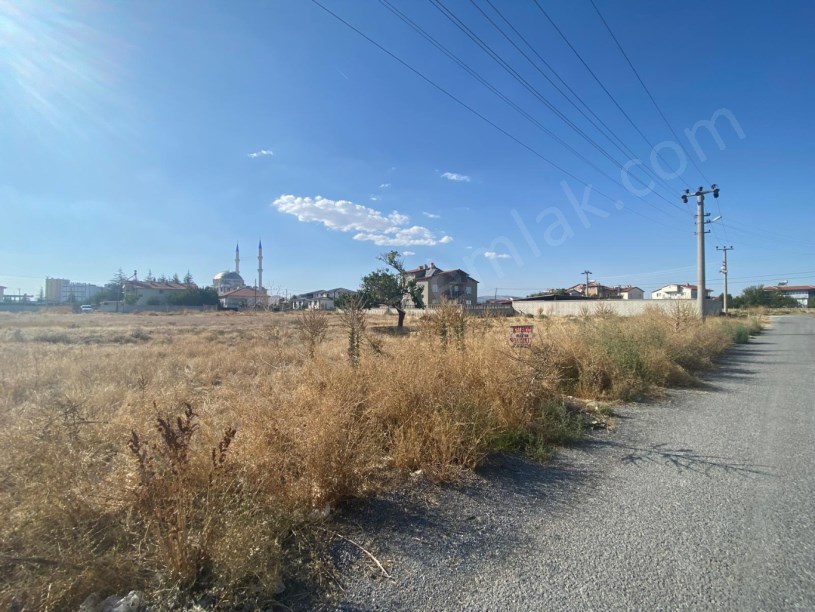SELÇUKLU MAHALLESİNDE ARSA