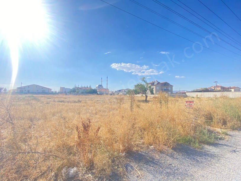 SELÇUKLU MAHALLESİNDE ARSA