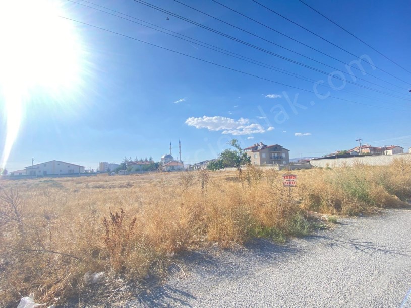 SELÇUKLU MAHALLESİNDE ARSA