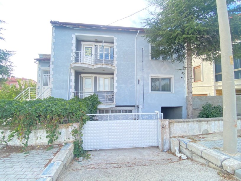 BADEMLİ MAHALLESİ KARAÇAY CADDESİNDE KİRALIK 3+1