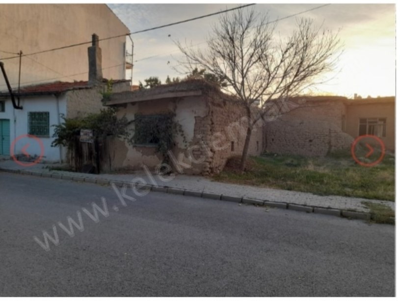 ERKMEN KORKUTBEY CADDESİNDE ARSA