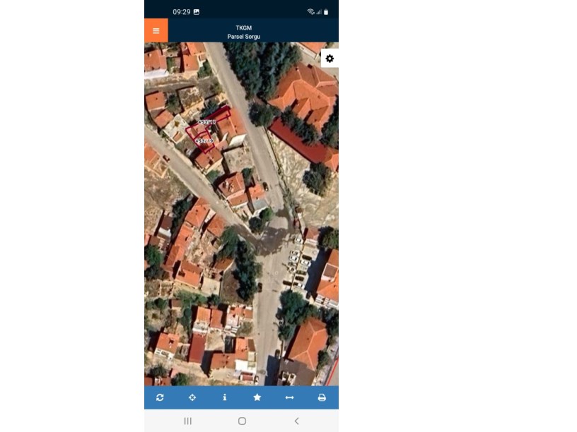 ERKMEN KORKUTBEY CADDESİNDE ARSA