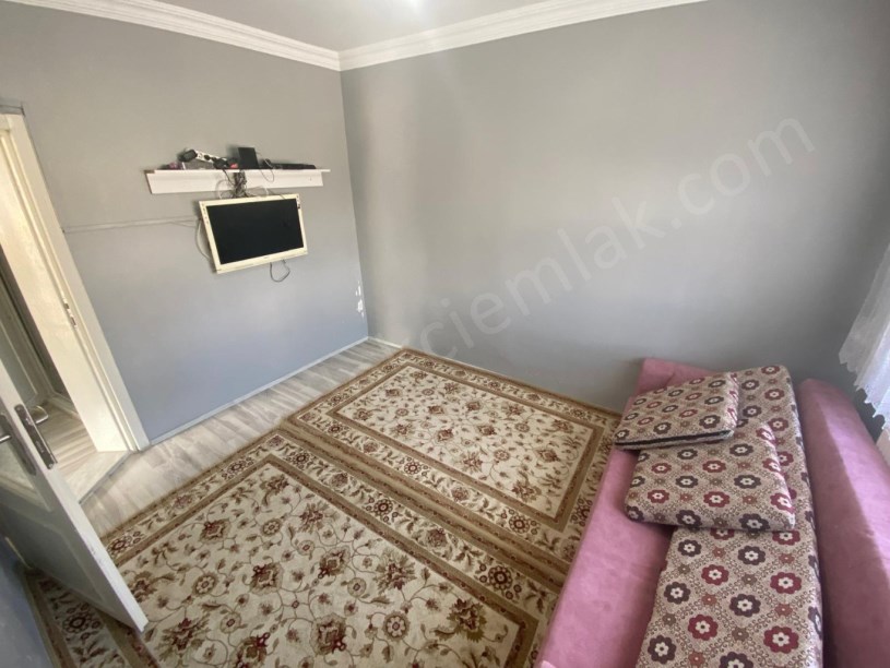 MESCİT MAHALLESİ NARİN SOKAKTA MÜSTAKİL EV