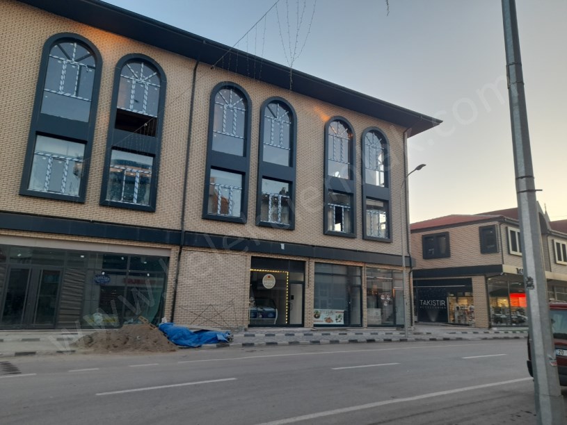 ÇARŞI MERKEZDE İŞYERİ