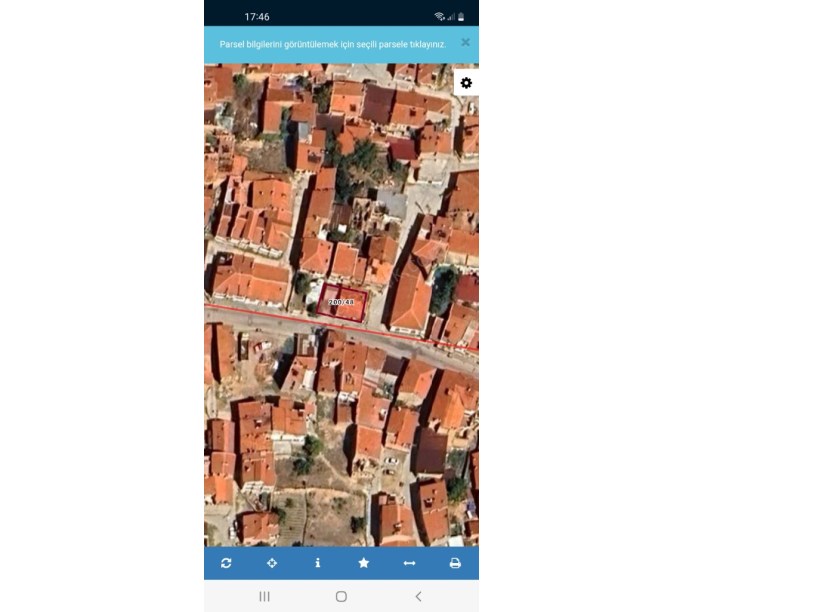 AKÇEŞME CAMİİ KARŞISINDA KÖŞE PARSEL ARSA