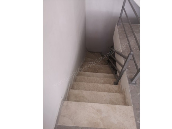 Armutlu Gölhisar Satılık Dükkan |  300M2 8.000.000Tl | Zemin Kat | Kombi | 1 Banyo Resim-3