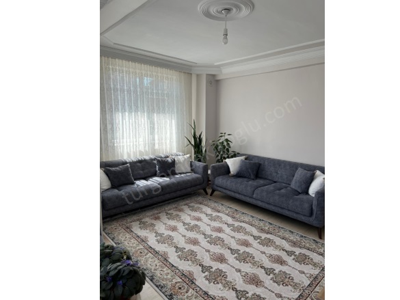 Esenyurt Melikgazi Satılık Daire |  5+1 Oda | 190M2 2.850.000Tl  Krediye Uygun  | 3. Kat | Kombi | 2 Banyo | 1 Yatak Odası Resim-3