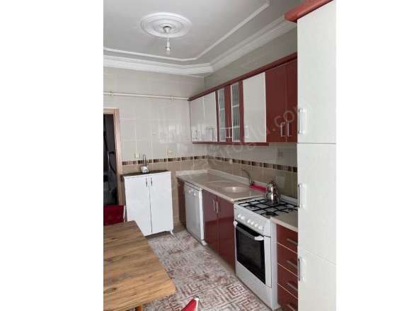 Esenyurt Melikgazi Satılık Daire |  5+1 Oda | 190M2 2.850.000Tl  Krediye Uygun  | 3. Kat | Kombi | 2 Banyo | 1 Yatak Odası Resim-4