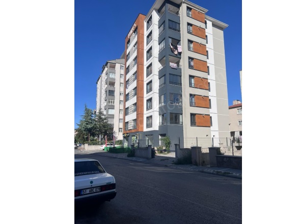 Esenyurt Melikgazi Satılık Daire |  4+1 Oda | 170M2 5.850.000Tl  Krediye Uygun  | 4. Kat | Kombi | 2 Banyo | 1 Yatak Odası Resim-1
