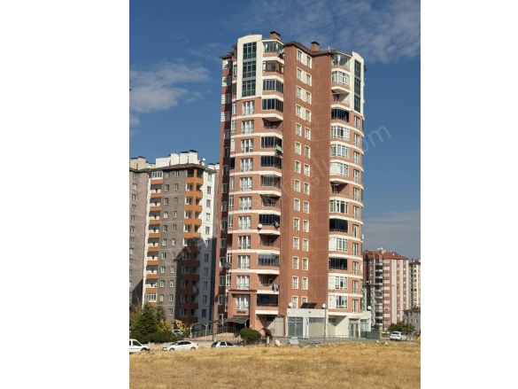 Esenyurt Melikgazi Satılık Daire |  3+1 Oda | 150M2 3.500.000Tl  Krediye Uygun  | 3. Kat | Merkezi Isınma | 1 Banyo | 1 Yatak Odası Resim-3