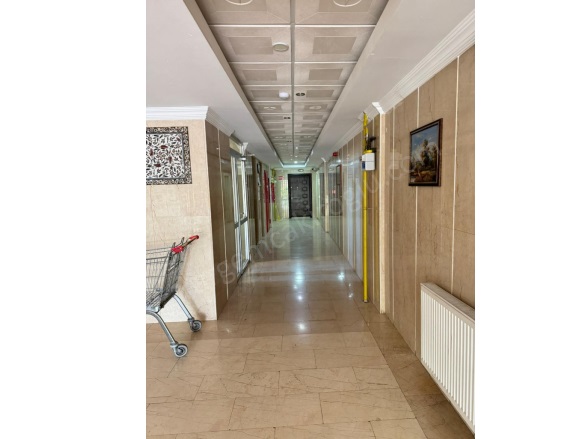 Esenyurt Melikgazi Satılık Daire |  3+1 Oda | 150M2 3.500.000Tl  Krediye Uygun  | 3. Kat | Merkezi Isınma | 1 Banyo | 1 Yatak Odası Resim-4