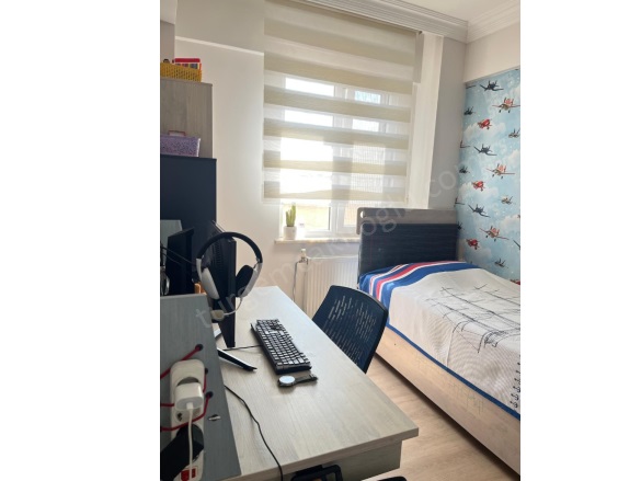 Esenyurt Melikgazi Satılık Daire |  3+1 Oda | 150M2 3.500.000Tl  Krediye Uygun  | 3. Kat | Merkezi Isınma | 1 Banyo | 1 Yatak Odası Resim-5