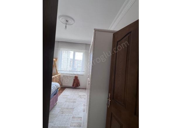 Esenyurt Melikgazi Satılık Daire |  3+1 Oda | 160M2 3.450.000Tl  Krediye Uygun  | 5. Kat | Kombi | 1 Banyo | 1 Yatak Odası Resim-3