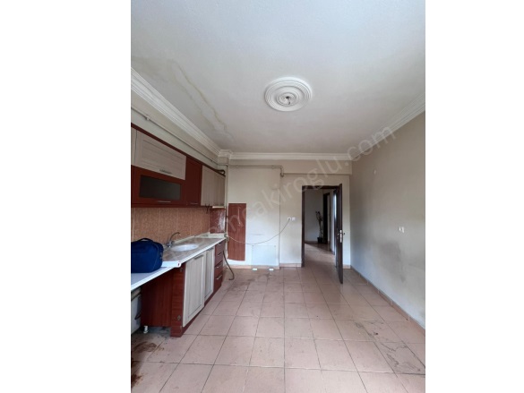 Esenyurt Melikgazi Satılık Daire |  3+1 Oda | 170M2 3.450.000Tl | 1. Kat | Kombi | 1 Banyo | 1 Yatak Odası Resim-2