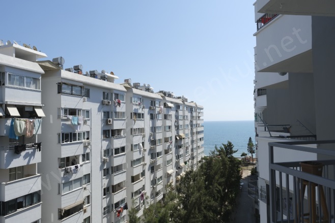 Akdeniz Mezitli Satılık Daire |  2+1 Oda | 135M2 4.450.000Tl  Krediye Uygun  Eşyalı  | 6. Kat | Kombi | 1 Banyo | 2 Yatak Odası Resim-1