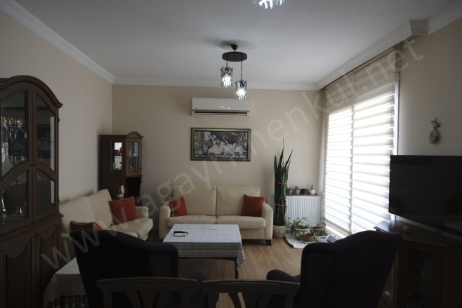 Akdeniz Mezitli Satılık Daire |  2+1 Oda | 135M2 4.450.000Tl  Krediye Uygun  Eşyalı  | 6. Kat | Kombi | 1 Banyo | 2 Yatak Odası Resim-3