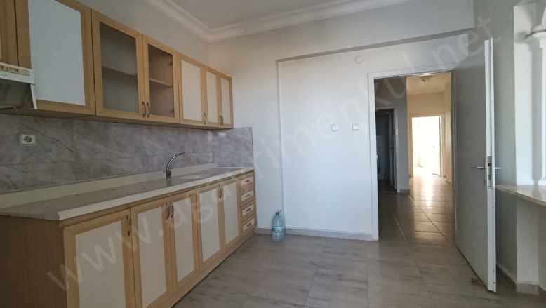 Erdemli Tömük Mh Havuzlu Site içi Geniş Kullanım 2+1 Yazlık Kiralık Daire