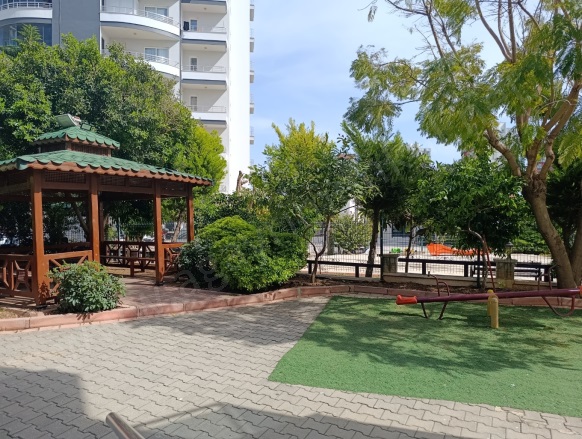 Çiftlikköy Yenişehir Satılık Daire |  3+1 Oda | 190M2 6.900.000Tl  Krediye Uygun  | 7. Kat | Merkezi Isınma | 2 Banyo Resim-2